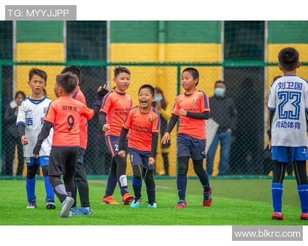 天津足球球的崛起与发展探索:从青训到职业联赛的全景分析 天津足球球的崛起与发展探索:从青训到职业联赛的全景分析