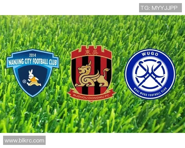 足球球队章的历史演变与文化内涵探讨及其对球迷的影响分析 足球球队章的历史演变与文化内涵探讨及其对球迷的影响分析